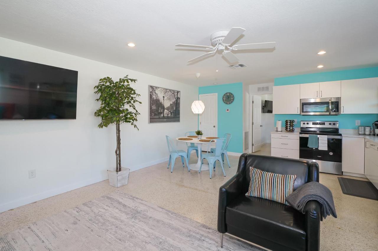Modern & Fresh - Less Than 3 Miles To The Beach! Sarasota Esterno foto