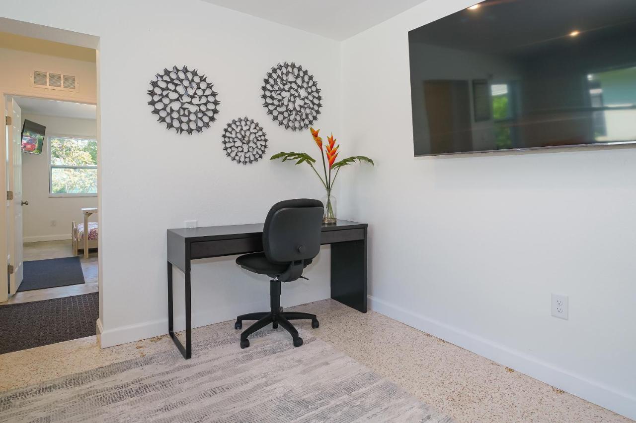 Modern & Fresh - Less Than 3 Miles To The Beach! Sarasota Esterno foto