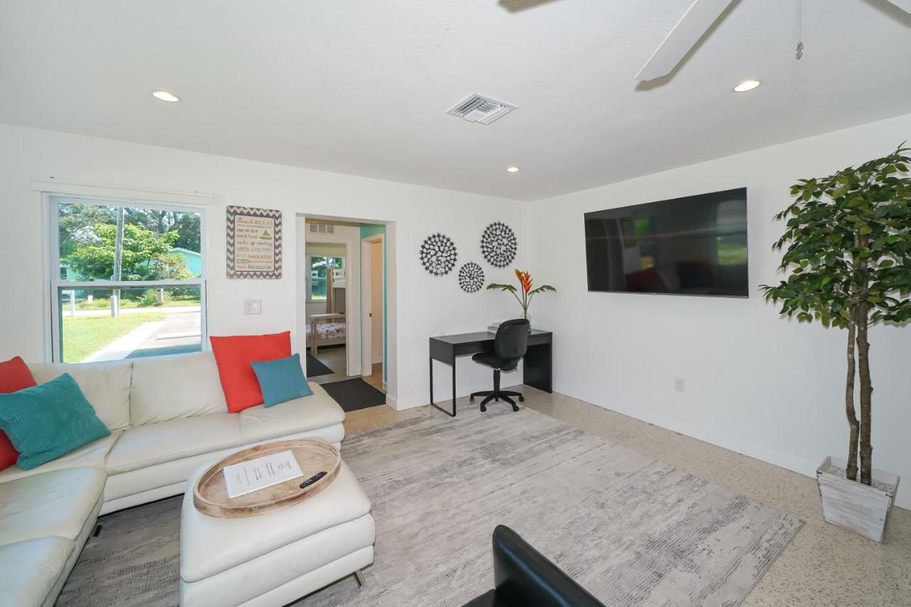 Modern & Fresh - Less Than 3 Miles To The Beach! Sarasota Esterno foto