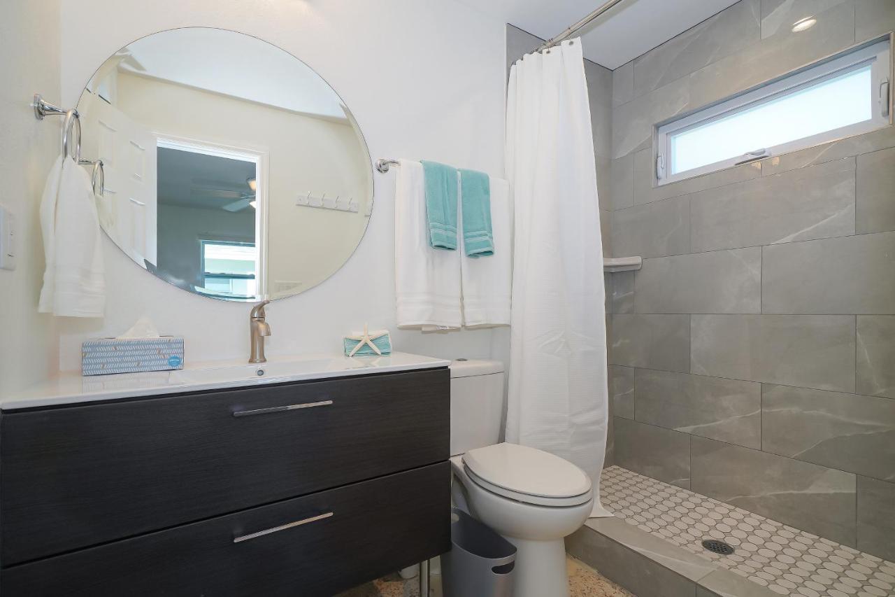 Modern & Fresh - Less Than 3 Miles To The Beach! Sarasota Esterno foto